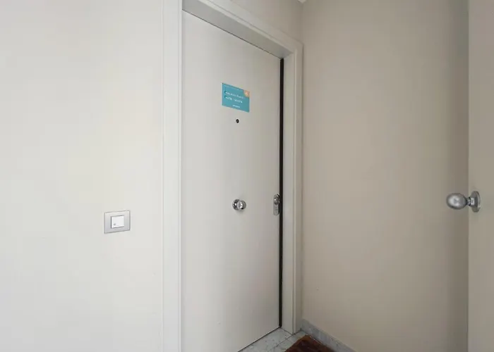 U-nique Urquinaona Ii *