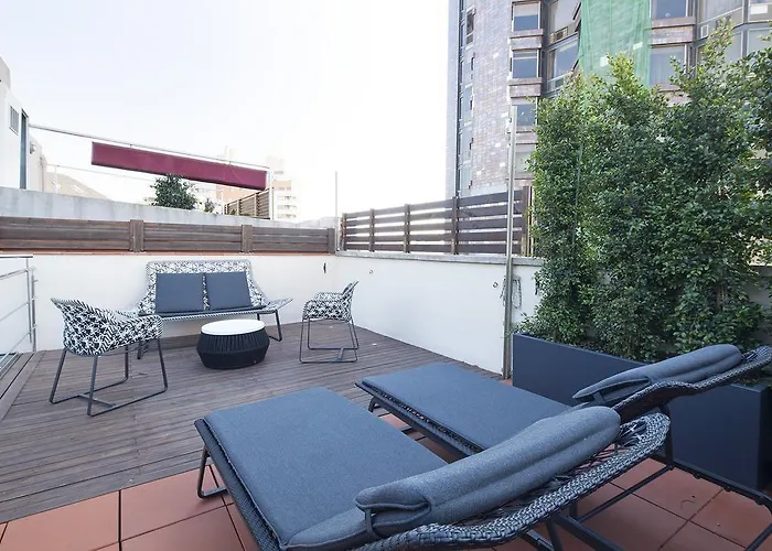 U-nique Urquinaona Ii